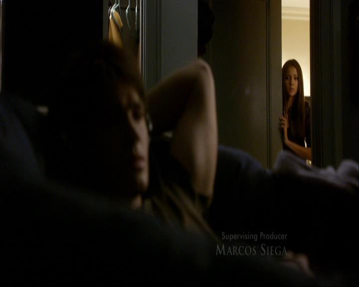 VampireDiariesWorld_dot_org-106LostGirls0190.jpg