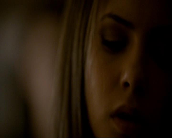 VampireDiariesWorld_dot_org-106LostGirls0205.jpg