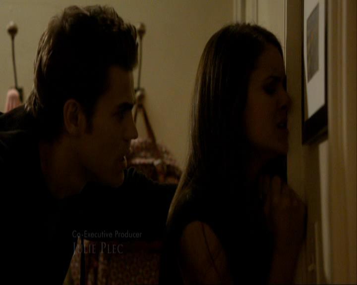 VampireDiariesWorld_dot_org-106LostGirls0217.jpg