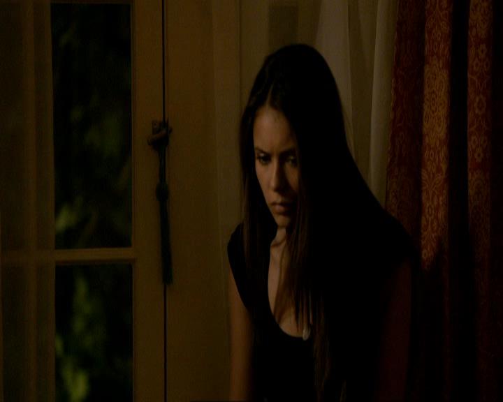 VampireDiariesWorld_dot_org-106LostGirls0278.jpg