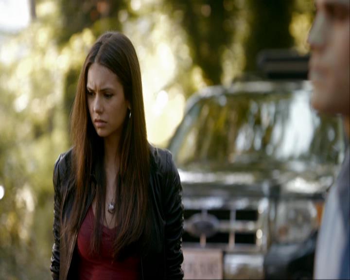 VampireDiariesWorld_dot_org-106LostGirls0714.jpg