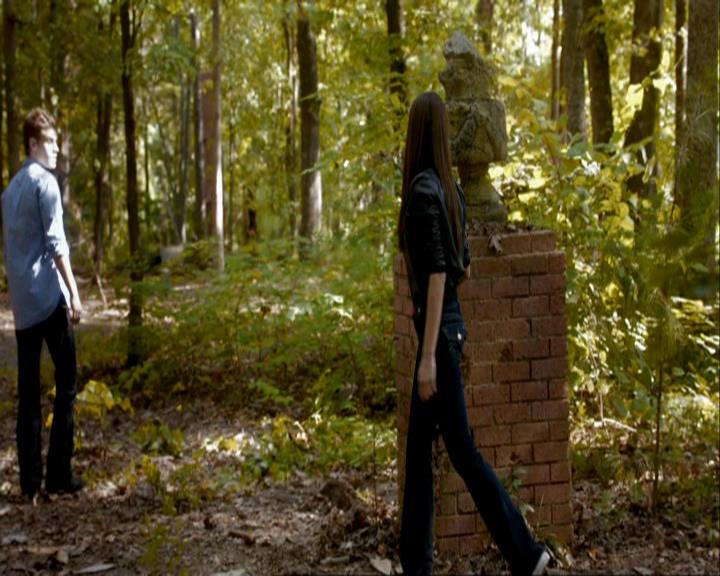 VampireDiariesWorld_dot_org-106LostGirls0756.jpg