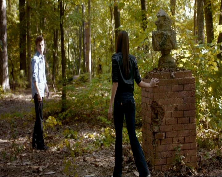 VampireDiariesWorld_dot_org-106LostGirls0757.jpg