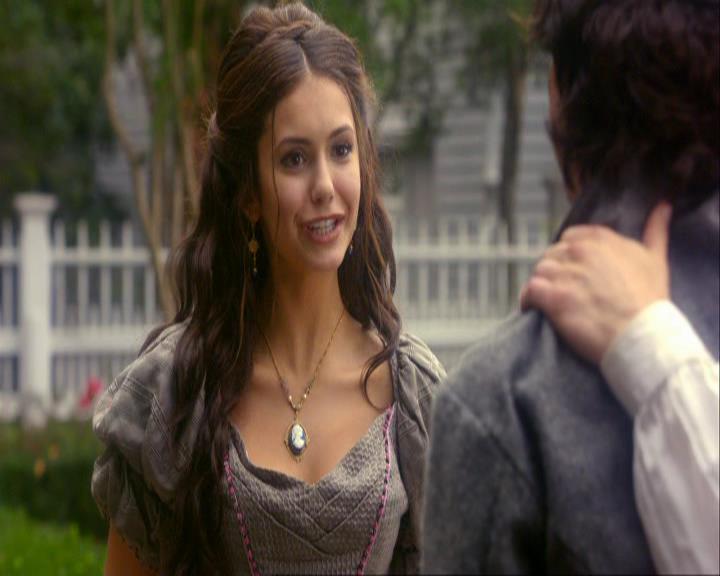 VampireDiariesWorld_dot_org-106LostGirls0856.jpg