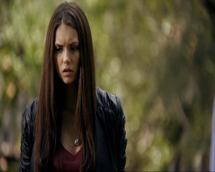 VampireDiariesWorld_dot_org-106LostGirls0899.jpg