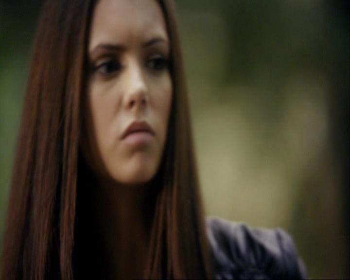 VampireDiariesWorld_dot_org-106LostGirls0906.jpg