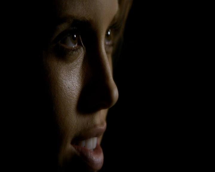 VampireDiariesWorld_dot_org-106LostGirls0950.jpg