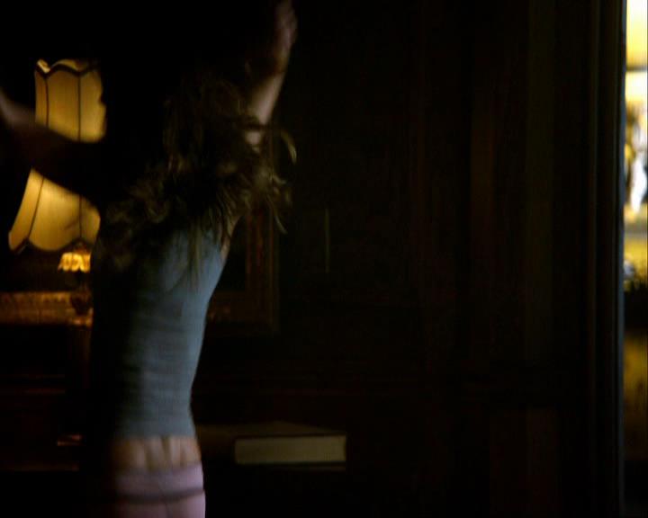 VampireDiariesWorld_dot_org-106LostGirls1180.jpg