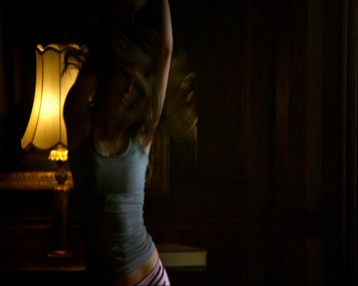 VampireDiariesWorld_dot_org-106LostGirls1181.jpg