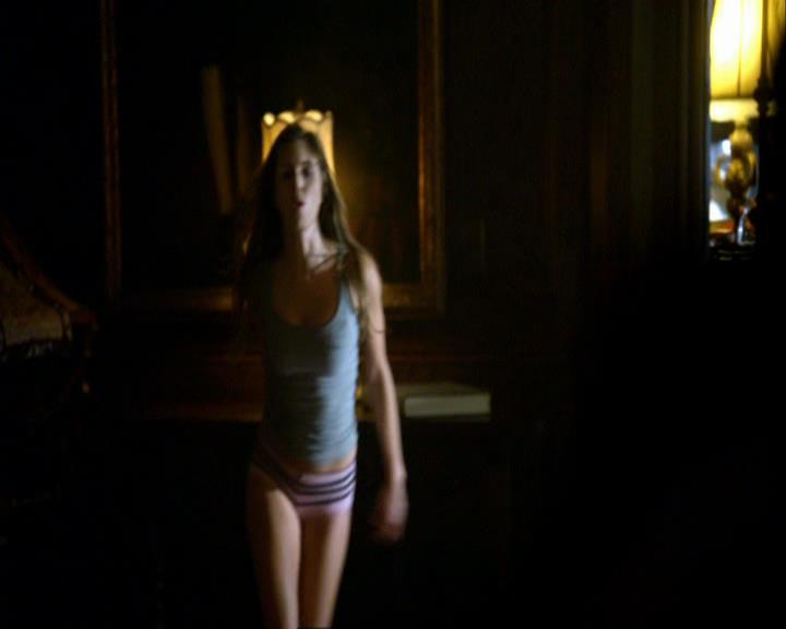 VampireDiariesWorld_dot_org-106LostGirls1184.jpg