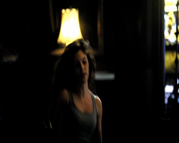 VampireDiariesWorld_dot_org-106LostGirls1205.jpg