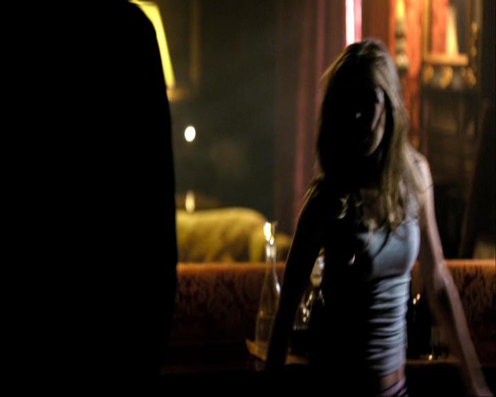 VampireDiariesWorld_dot_org-106LostGirls1210.jpg