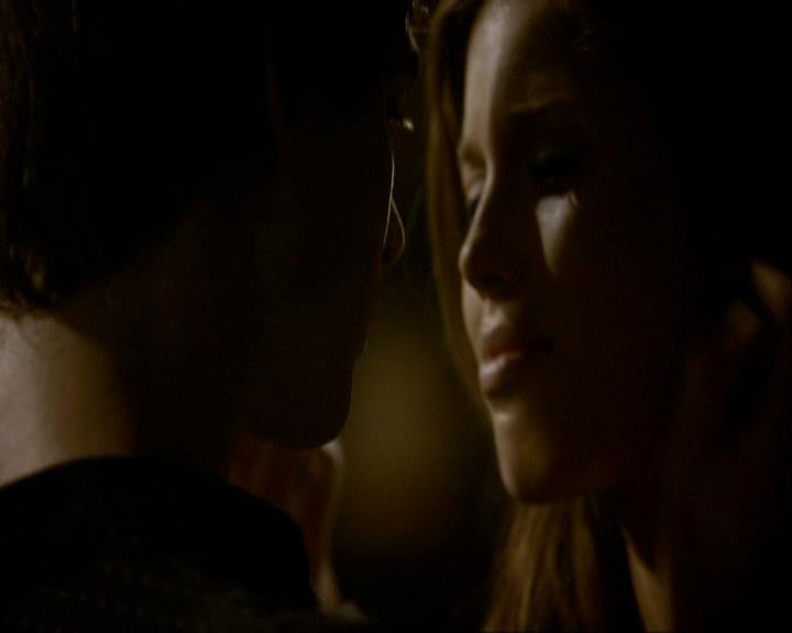 VampireDiariesWorld_dot_org-106LostGirls1333.jpg