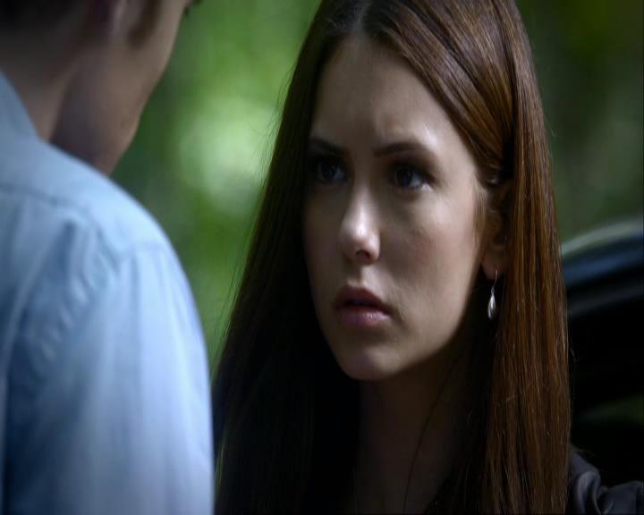 VampireDiariesWorld_dot_org-106LostGirls1517.jpg