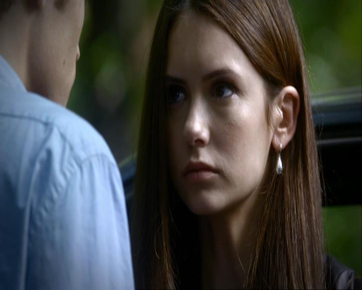 VampireDiariesWorld_dot_org-106LostGirls1543.jpg