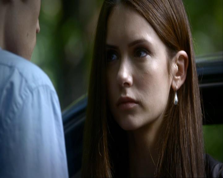 VampireDiariesWorld_dot_org-106LostGirls1544.jpg