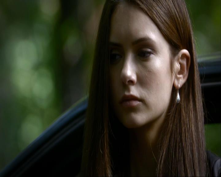 VampireDiariesWorld_dot_org-106LostGirls1547.jpg