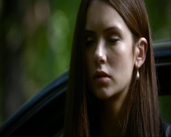 VampireDiariesWorld_dot_org-106LostGirls1549.jpg