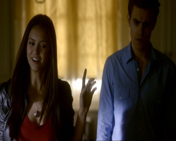 VampireDiariesWorld_dot_org-106LostGirls1688.jpg