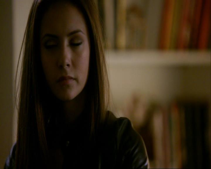 VampireDiariesWorld_dot_org-106LostGirls1710.jpg