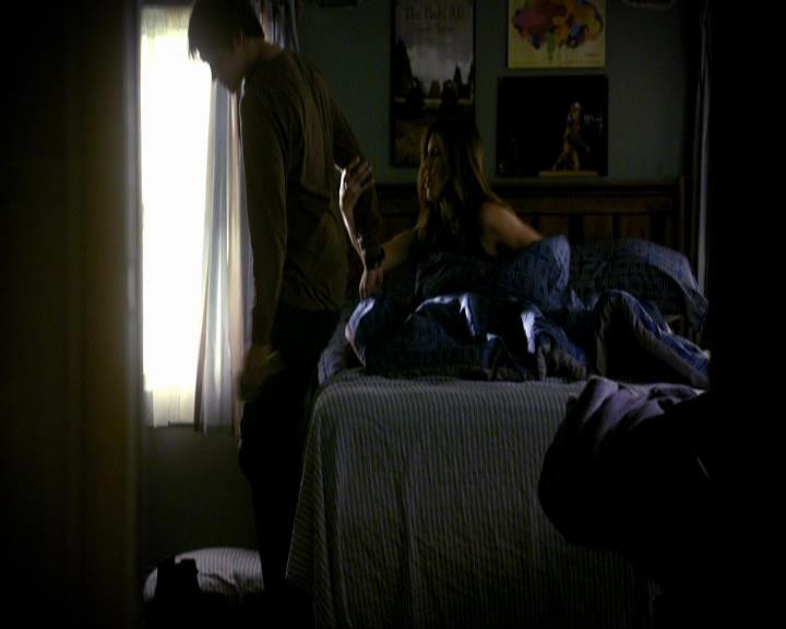 VampireDiariesWorld_dot_org-106LostGirls1726.jpg