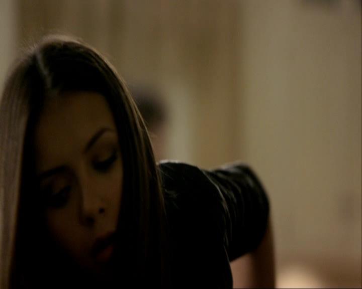 VampireDiariesWorld_dot_org-106LostGirls1850.jpg