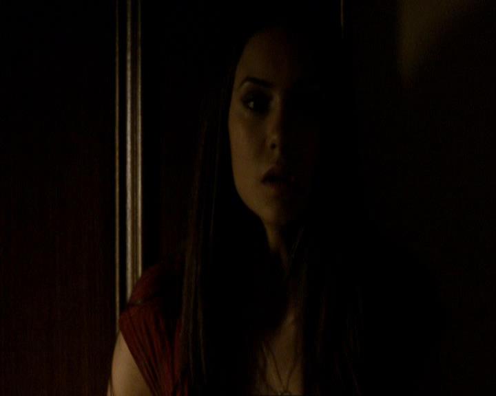 VampireDiariesWorld_dot_org-106LostGirls2225.jpg