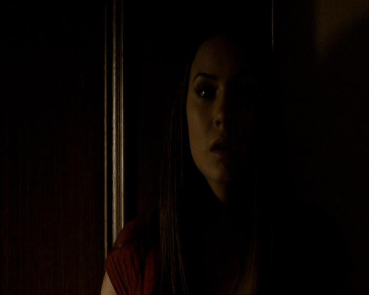 VampireDiariesWorld_dot_org-106LostGirls2228.jpg