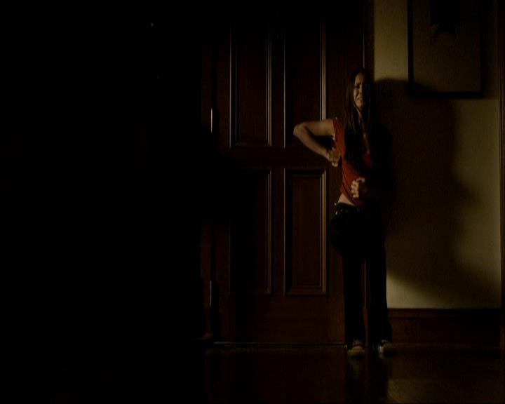 VampireDiariesWorld_dot_org-106LostGirls2246.jpg