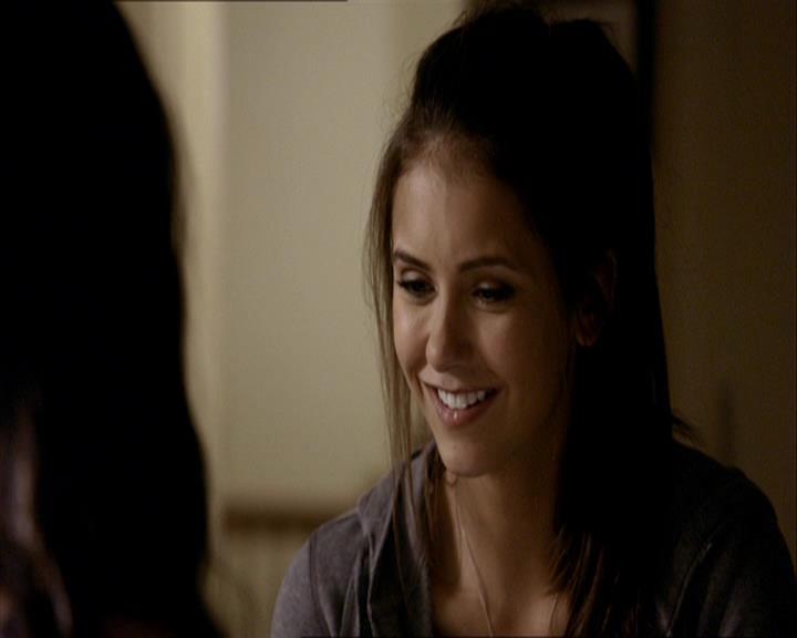 VampireDiariesWorld_dot_org-108-162Candles0902.jpg