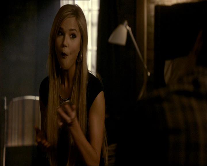 VampireDiariesWorld_dot_org-108-162Candles1102.jpg