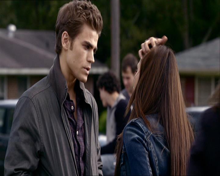 VampireDiariesWorld_dot_org-109HistoryRepeating0600.jpg