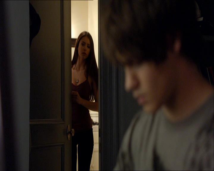 VampireDiariesWorld_dot_org-110TheTurningPoint0153.jpg