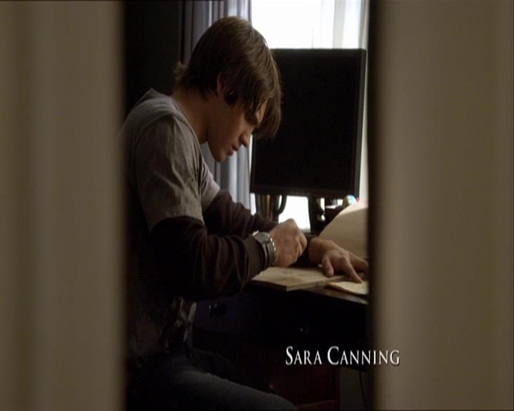 VampireDiariesWorld_dot_org-110TheTurningPoint0155.jpg