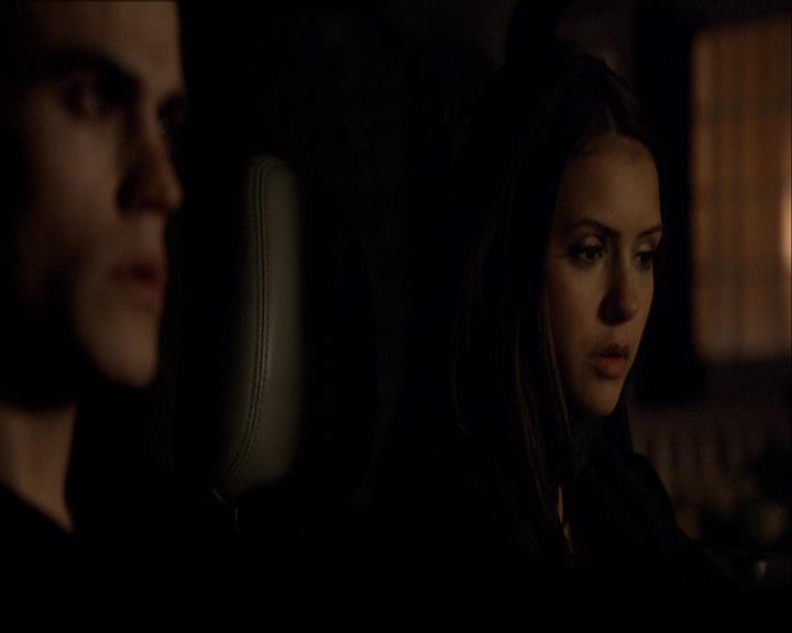 VampireDiariesWorld_dot_org-110TheTurningPoint1614.jpg