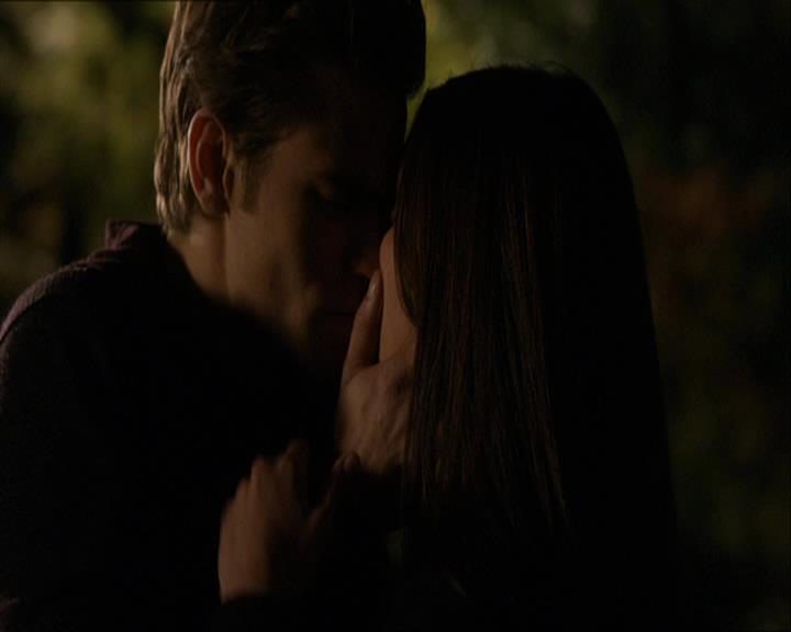 VampireDiariesWorld_dot_org-110TheTurningPoint1725.jpg