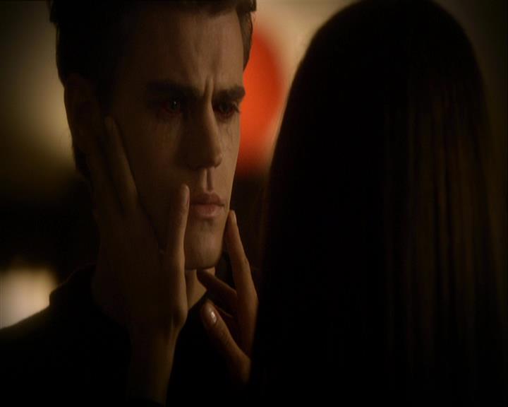 VampireDiariesWorld_dot_org-110TheTurningPoint1782.jpg