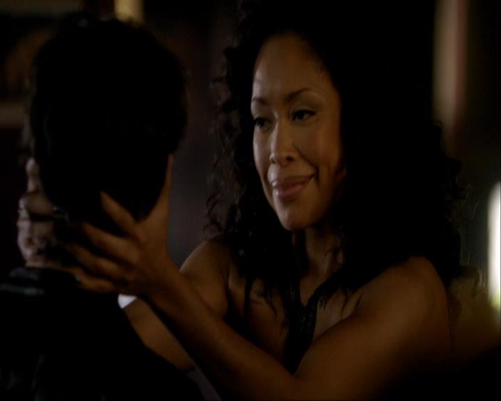 VampireDiariesWorld_dot_org-111Bloodlines0573.jpg