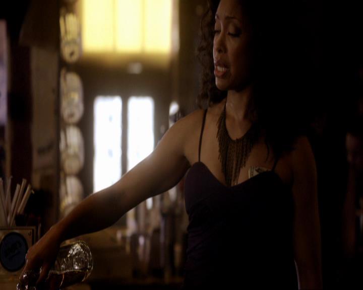 VampireDiariesWorld_dot_org-111Bloodlines0590.jpg