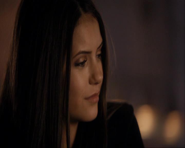 VampireDiariesWorld_dot_org-111Bloodlines0628.jpg