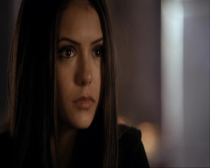 VampireDiariesWorld_dot_org-111Bloodlines0640.jpg