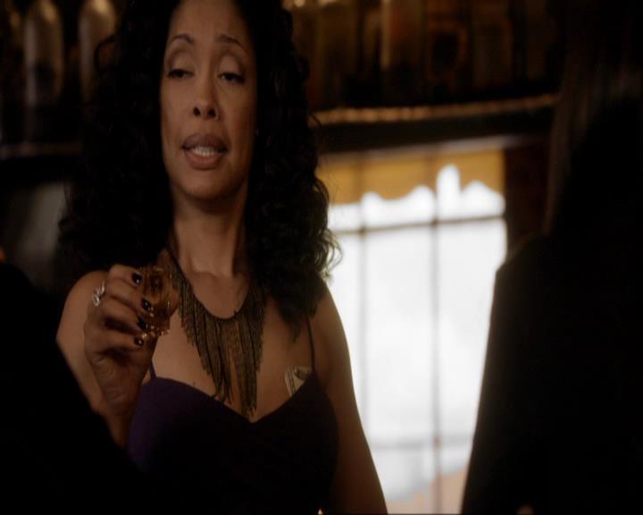 VampireDiariesWorld_dot_org-111Bloodlines0642.jpg