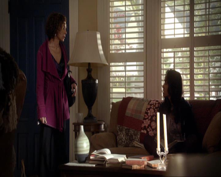 VampireDiariesWorld_dot_org-111Bloodlines0724.jpg