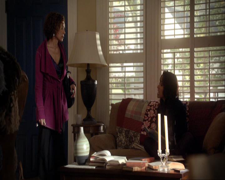 VampireDiariesWorld_dot_org-111Bloodlines0726.jpg