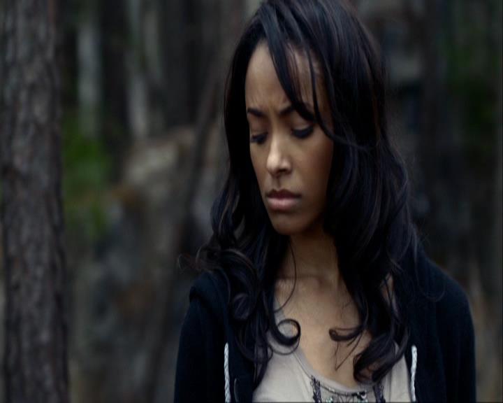 VampireDiariesWorld_dot_org-111Bloodlines0847.jpg