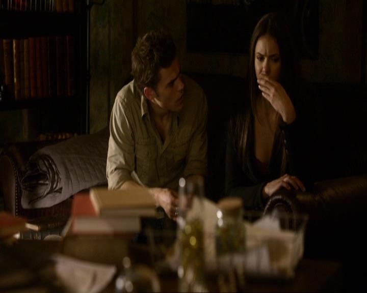 VampireDiariesWorld_dot_org-111Bloodlines2101.jpg