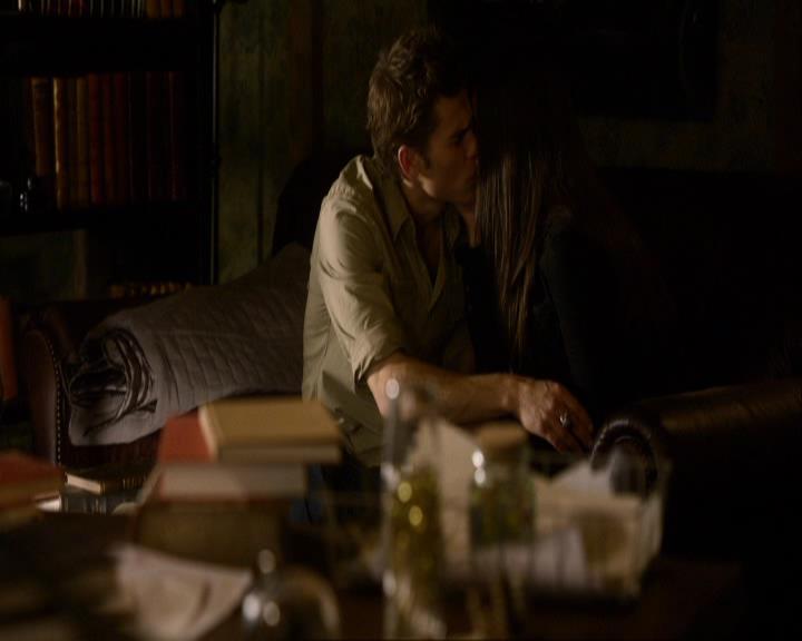 VampireDiariesWorld_dot_org-111Bloodlines2138.jpg