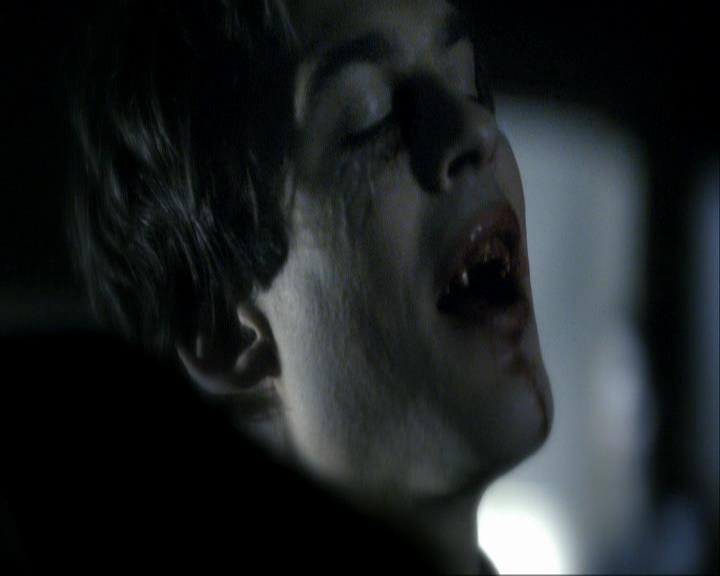 VampireDiariesWorld_dot_org-111Bloodlines2209.jpg