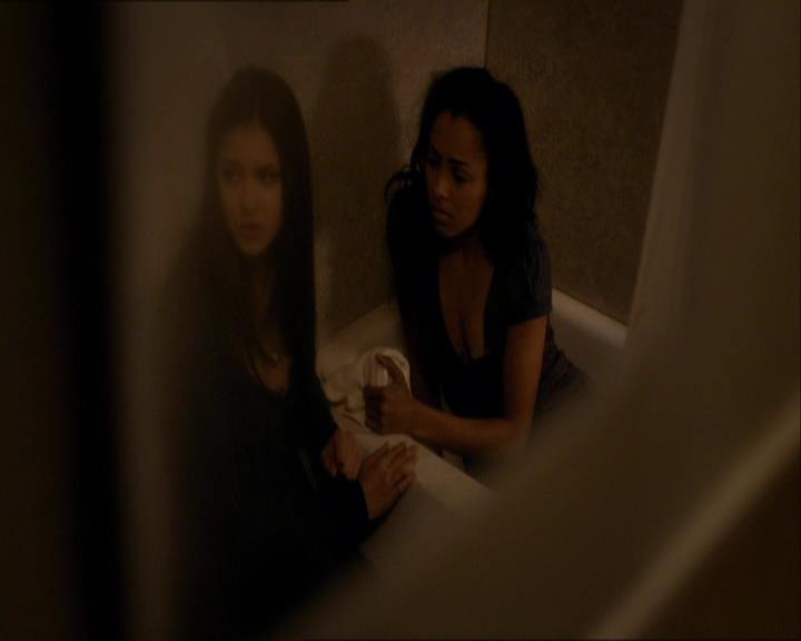 VampireDiariesWorld_dot_org-114FoolMeOnce0244.jpg