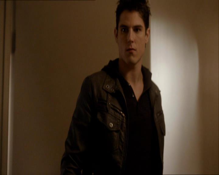 VampireDiariesWorld_dot_org-114FoolMeOnce0256.jpg